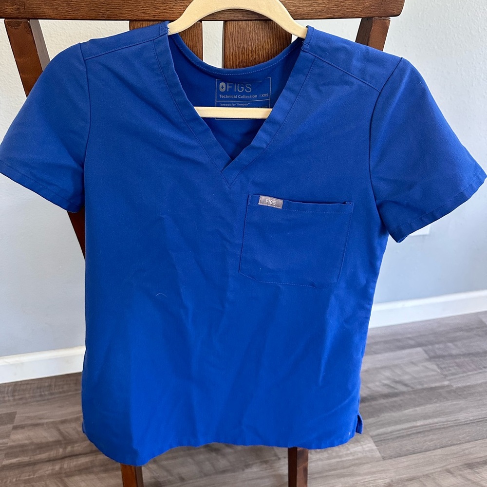 Figs winning blue Catarina one pocket scrub top size XXS